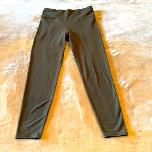 Forest Green Women’s Leggings Size Small